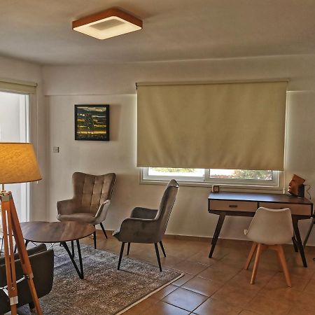 Flemigks 1 Bedroom Appartement Larnaca Extérieur photo